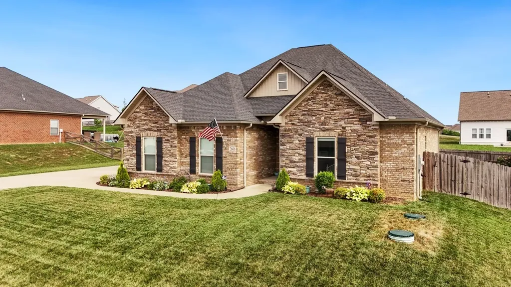 2608 Etna Drive Chapel Hill TN 37034