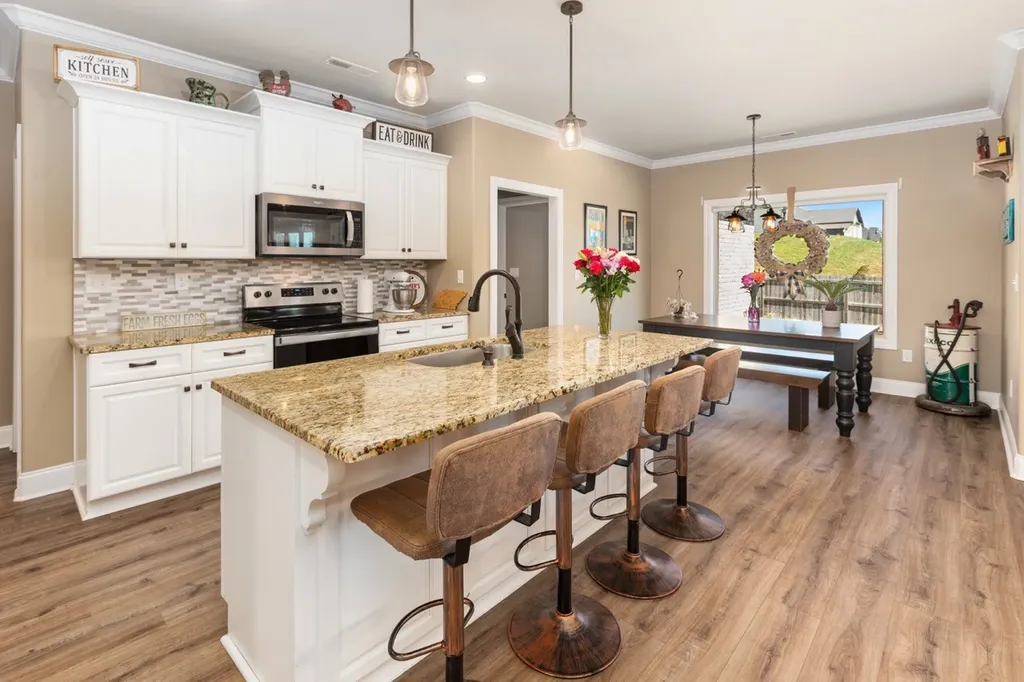 2608 Etna Drive Chapel Hill TN 37034
