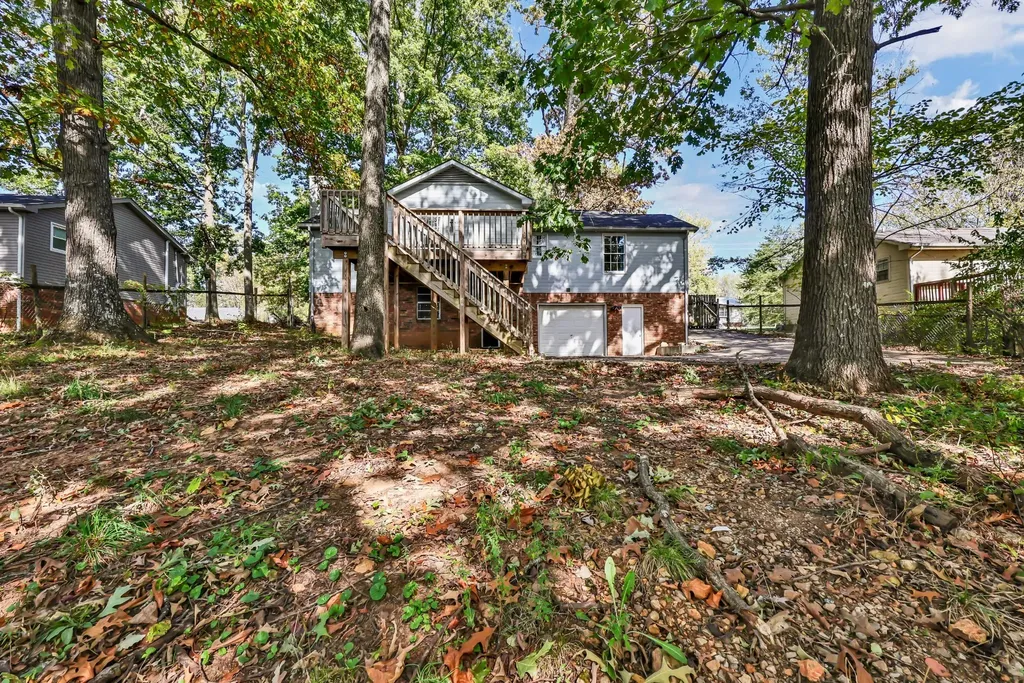810 R S Bradley Boulevard Clarksville TN 37042