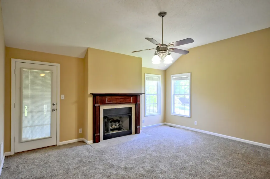 3517 Barkers Mill Road Clarksville TN 37042