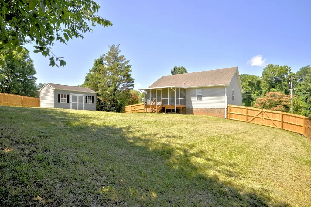 3517 Barkers Mill Road Clarksville TN 37042