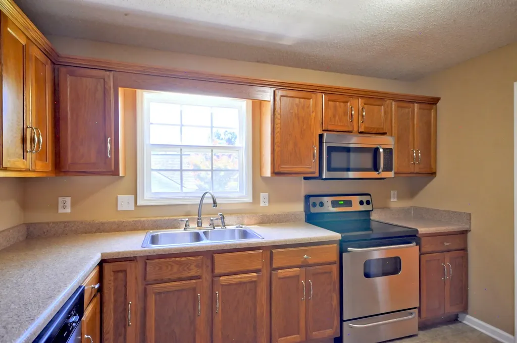 3517 Barkers Mill Road Clarksville TN 37042