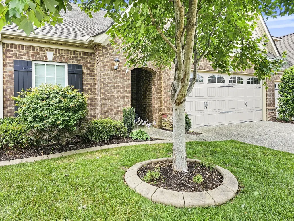 835 Meadowcrest Way Lebanon TN 37090