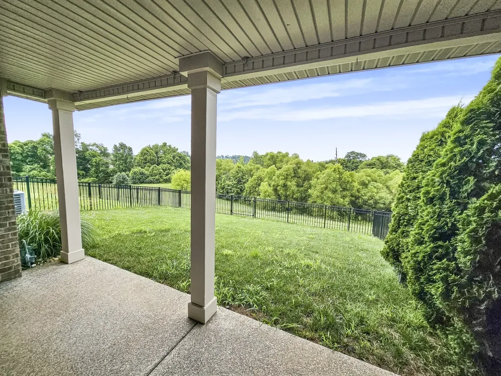 835 Meadowcrest Way Lebanon TN 37090