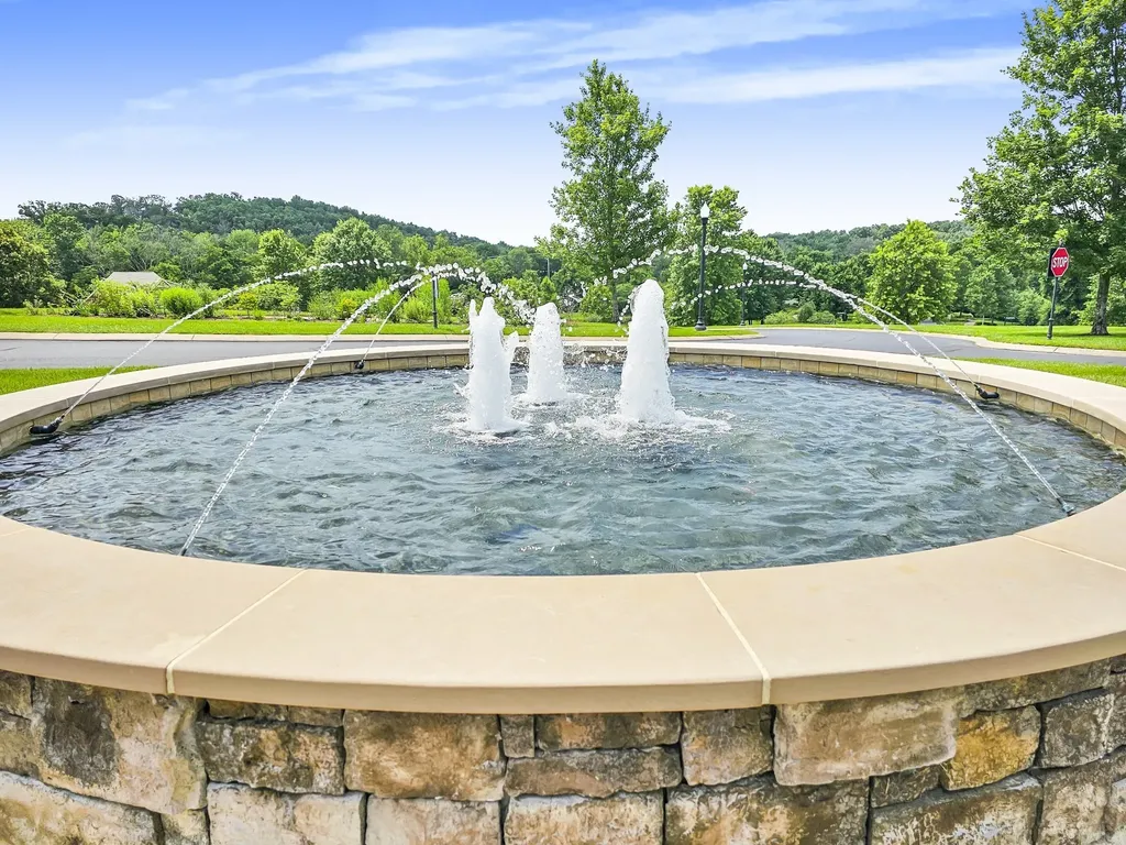 835 Meadowcrest Way Lebanon TN 37090