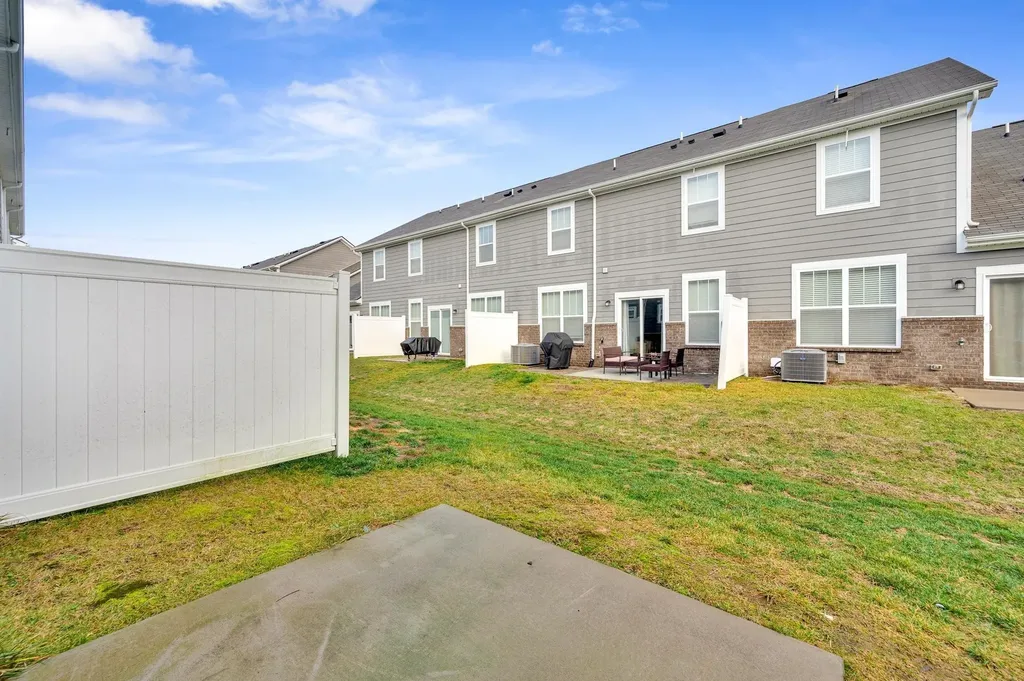 4228 Gandalf Lane Murfreesboro TN 37128