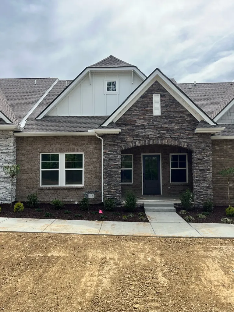 732 Coburg Street Gallatin TN 37066