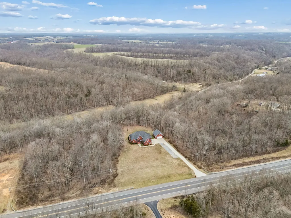 5140 Highway 52, W Lafayette TN 37083
