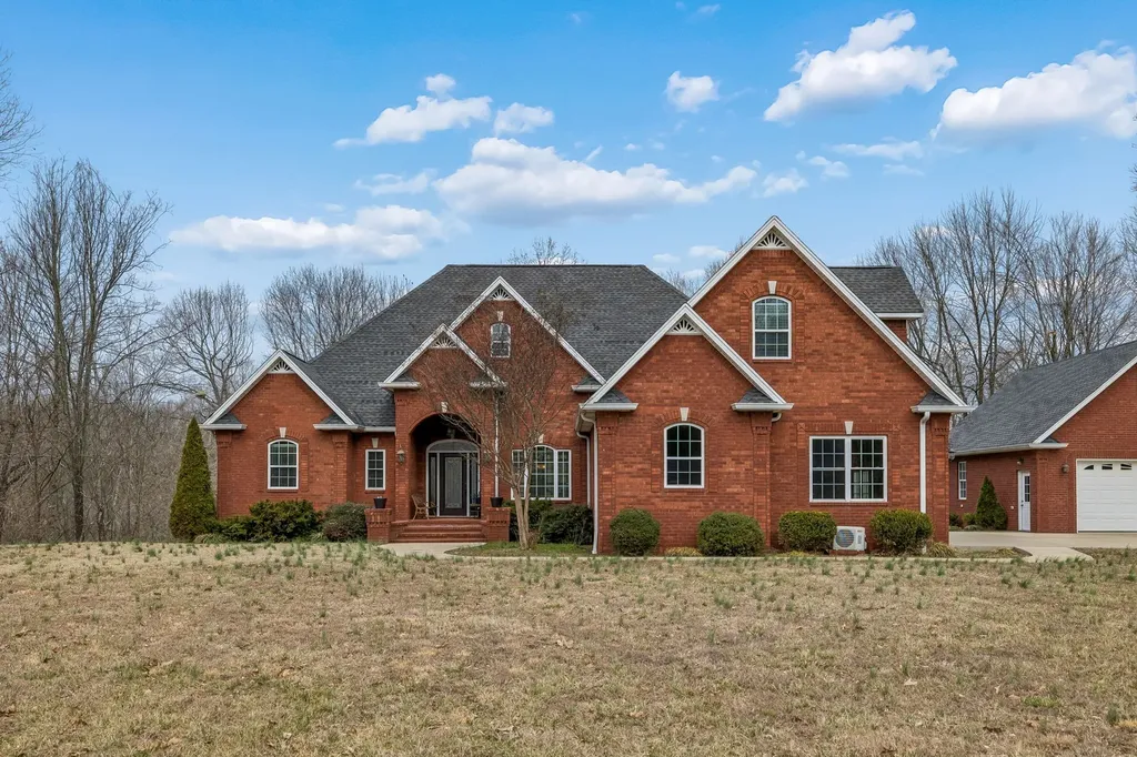 5140 Highway 52, W Lafayette TN 37083