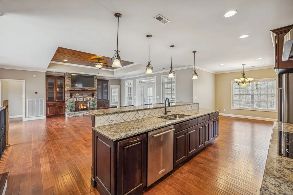 5140 Highway 52, W Lafayette TN 37083