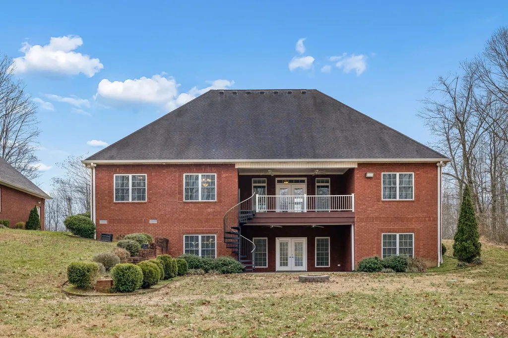 5140 Highway 52, W Lafayette TN 37083