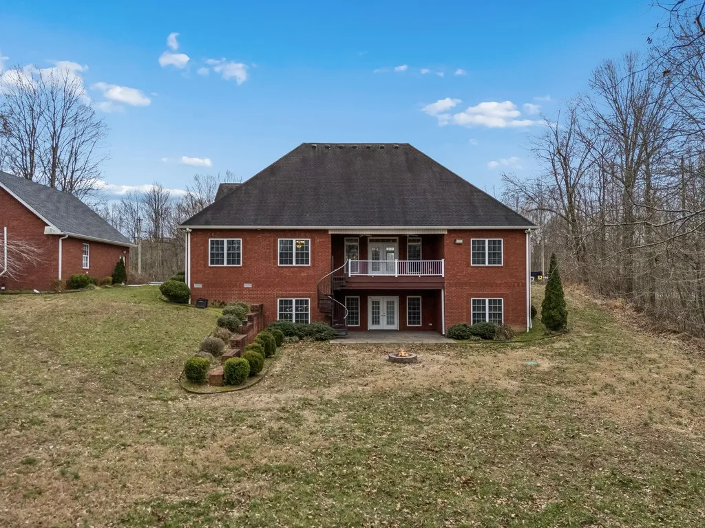 5140 Highway 52, W Lafayette TN 37083