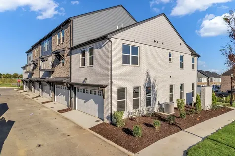 610 Granbury Pvt Drive Hendersonville TN 37075