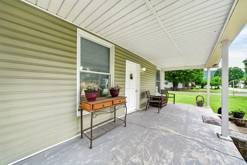 491 Piccadilly Avenue Spring City TN 37381