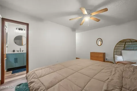 241 Cardinal Loop Crossville TN 38555