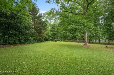 241 Cardinal Loop Crossville TN 38555