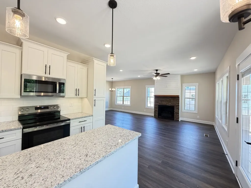 128 Hummingbird Way Clarksville TN 37043