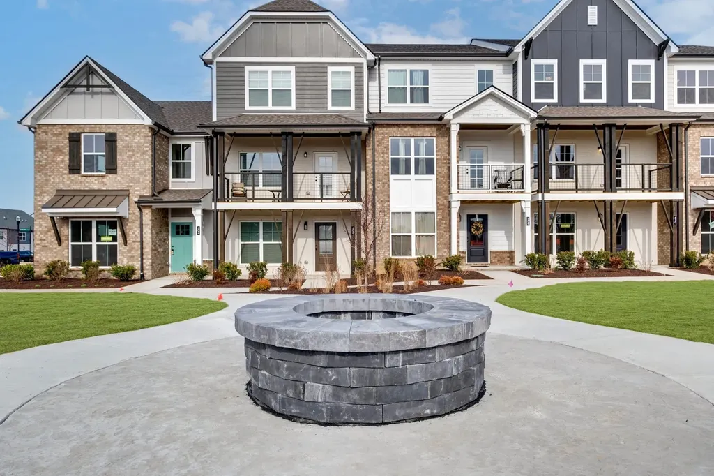 614 Granbury Pvt Drive Hendersonville TN 37075