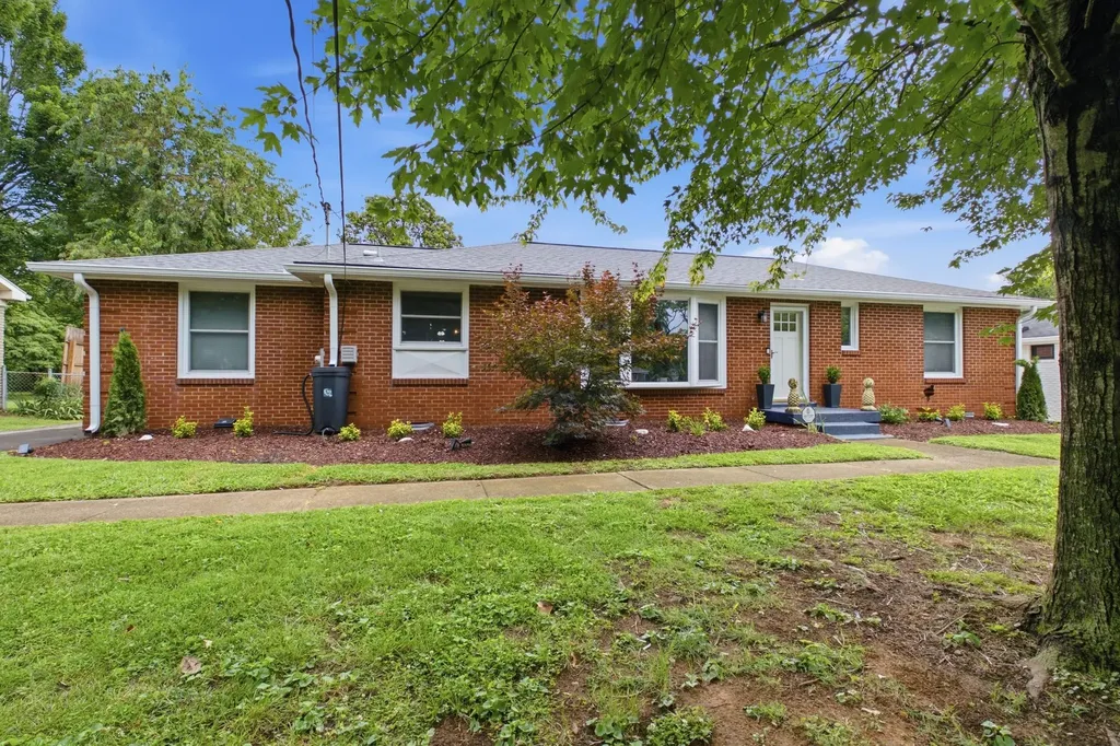 4928 Danby Drive Nashville TN 37211