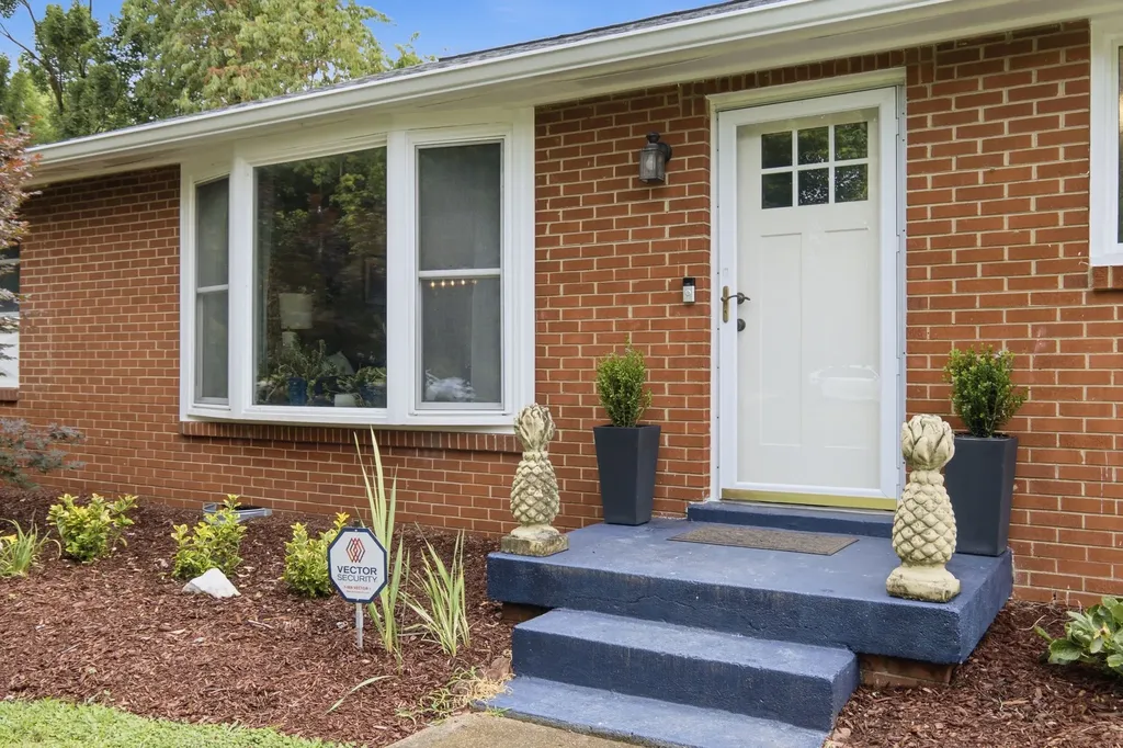 4928 Danby Drive Nashville TN 37211