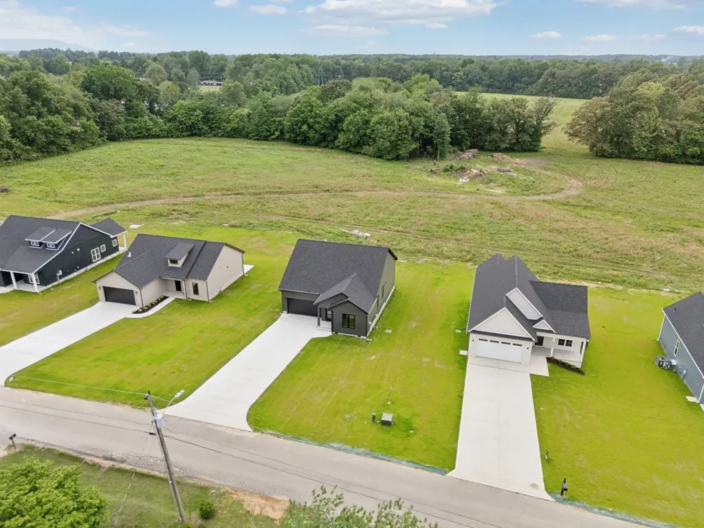811 Oconnor Street Smithville TN 37166