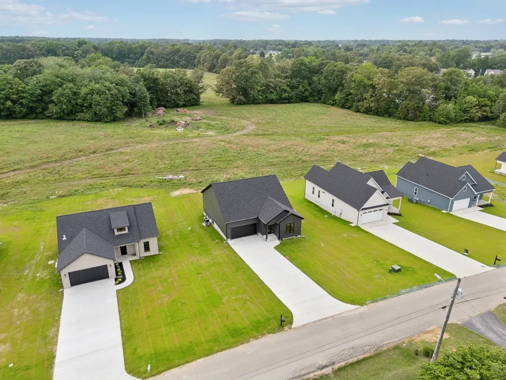 811 Oconnor Street Smithville TN 37166