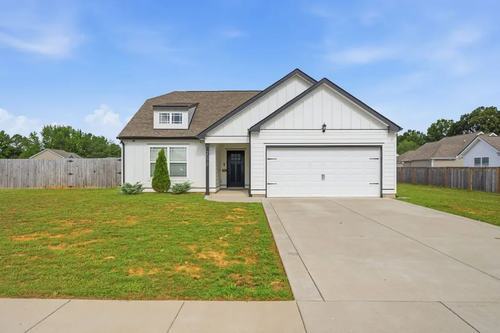2079 Claudia Lane Springfield TN 37172