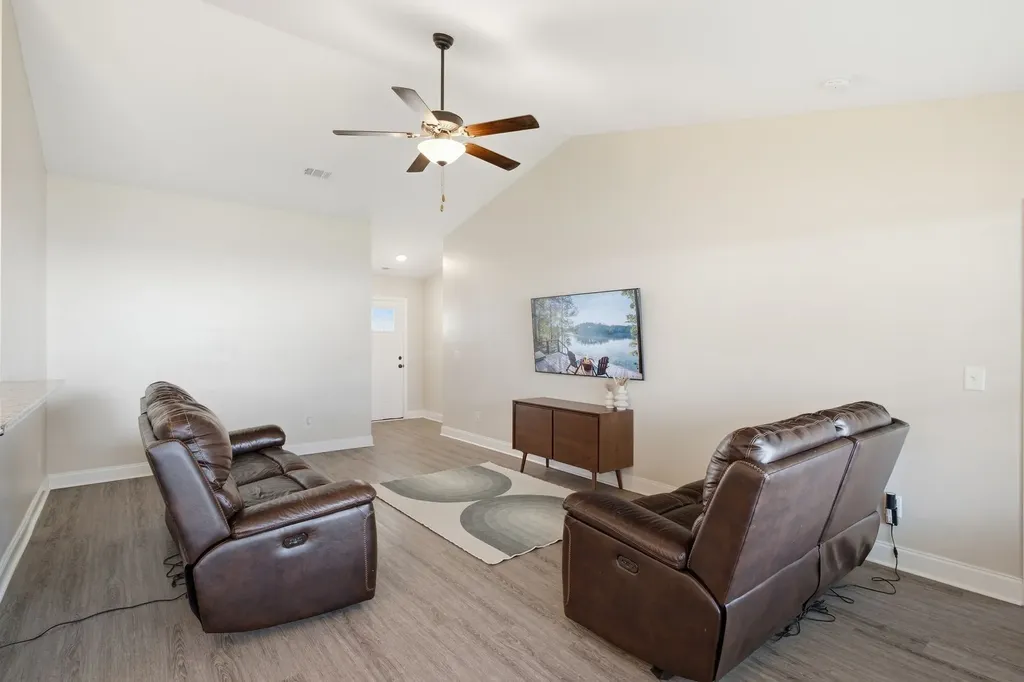 2079 Claudia Lane Springfield TN 37172