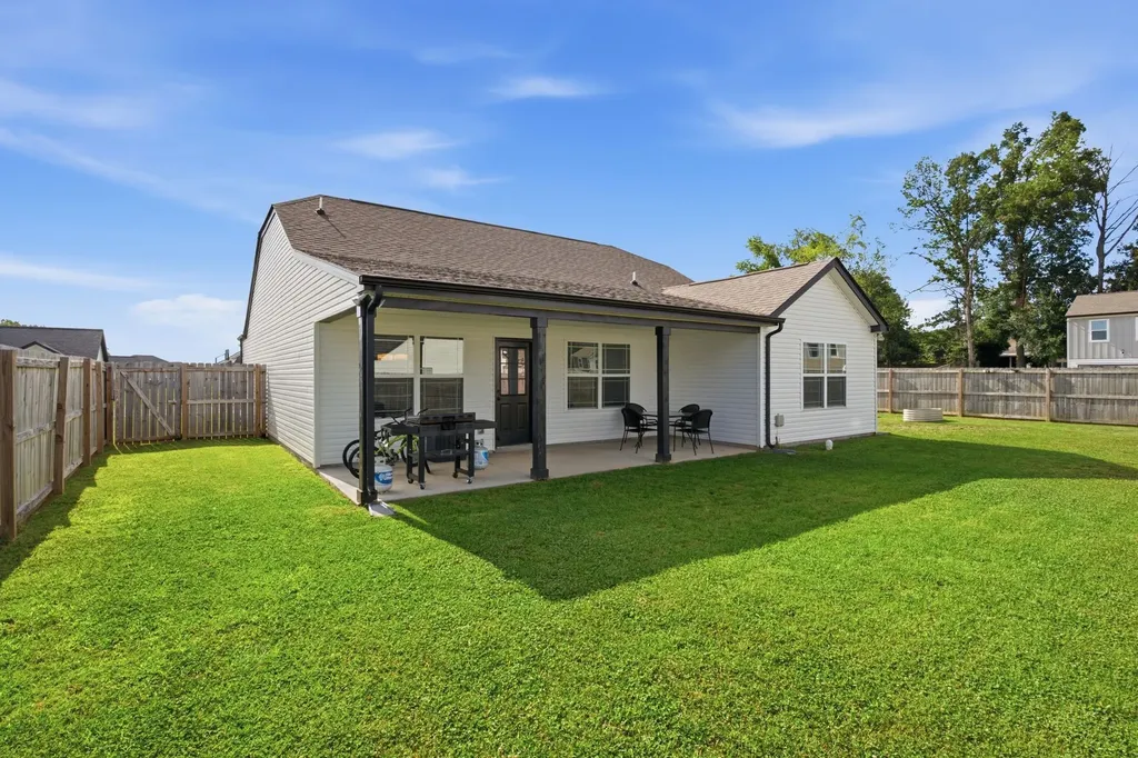 2079 Claudia Lane Springfield TN 37172