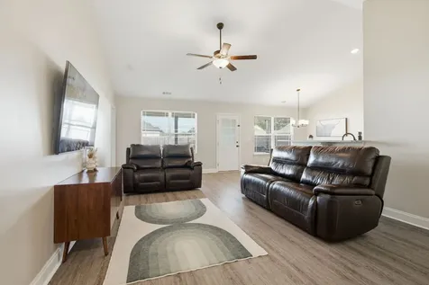 2079 Claudia Lane Springfield TN 37172