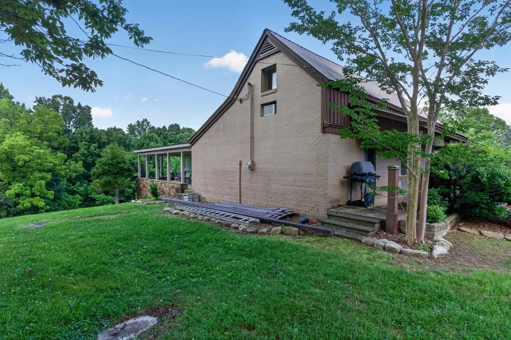 280 Timber Lane Sparta TN 38583