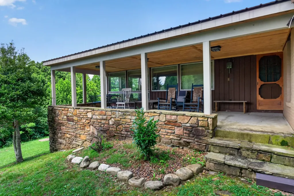 280 Timber Lane Sparta TN 38583