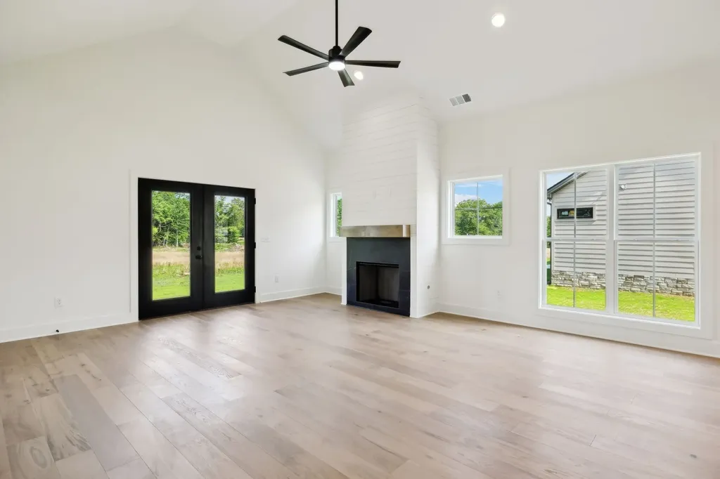 819 Oconnor Street Smithville TN 37166