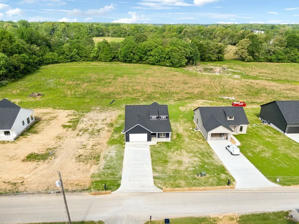 819 Oconnor Street Smithville TN 37166