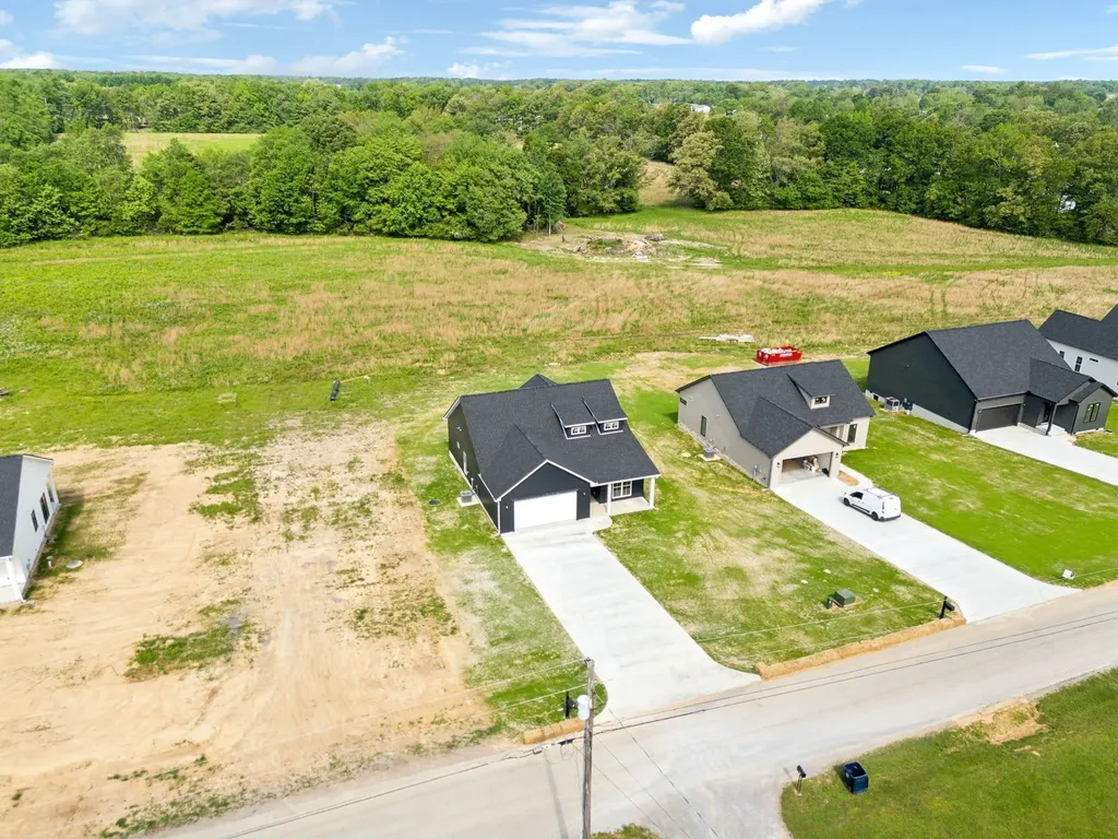 819 Oconnor Street Smithville TN 37166