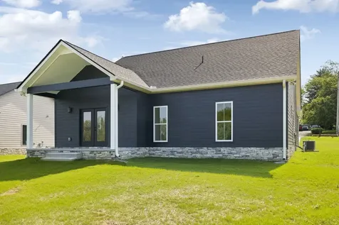 819 Oconnor Street Smithville TN 37166