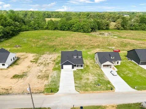819 Oconnor Street Smithville TN 37166