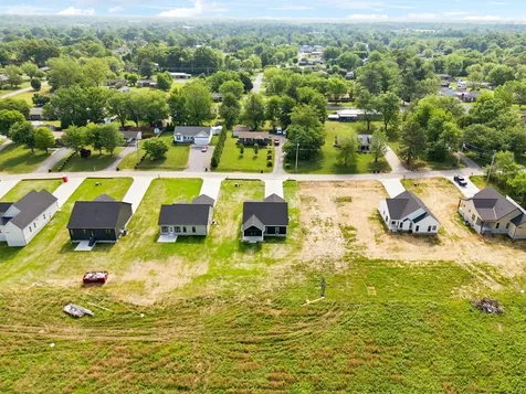 819 Oconnor Street Smithville TN 37166