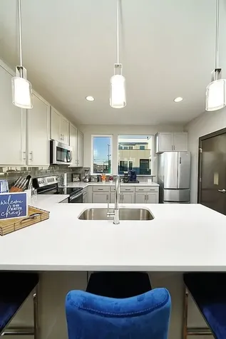 64 Fern Avenue Nashville TN 37207