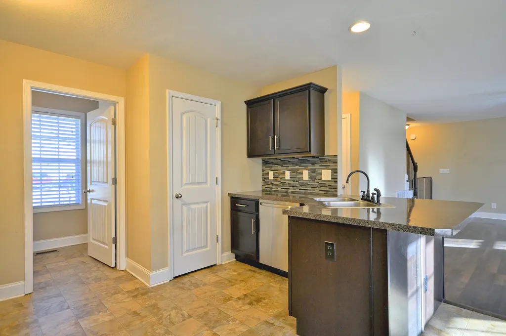 446 Cyprus Court Clarksville TN 37040