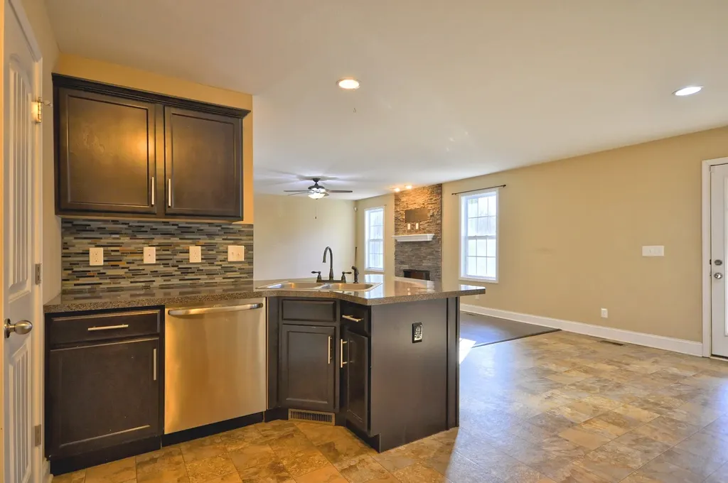 446 Cyprus Court Clarksville TN 37040