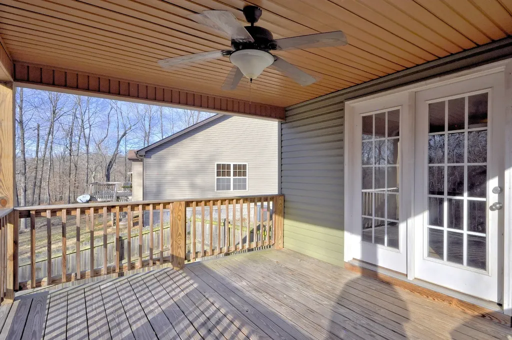 446 Cyprus Court Clarksville TN 37040