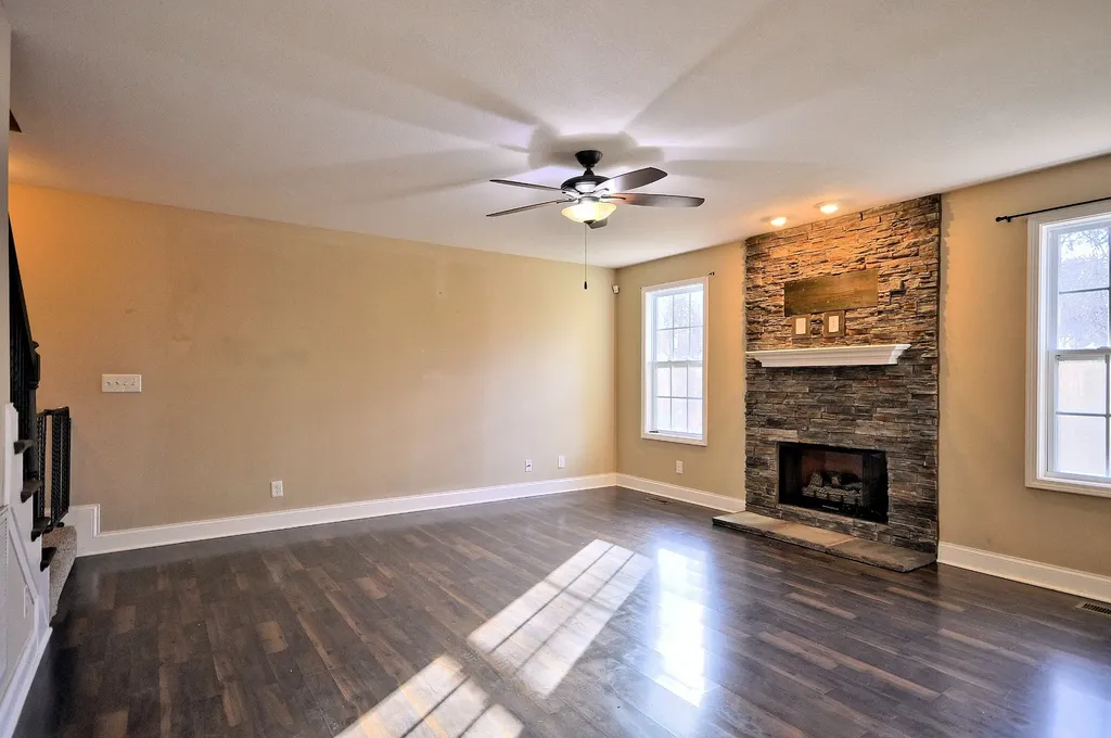 446 Cyprus Court Clarksville TN 37040