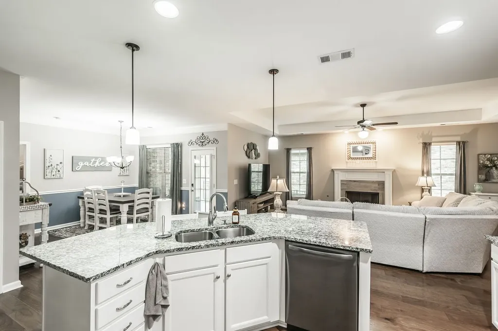1170 Cavaletti Cir, W Gallatin TN 37066