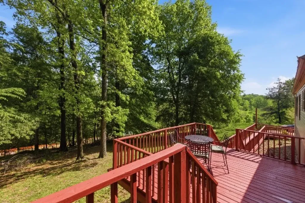 230 E Piney Road Dickson TN 37055
