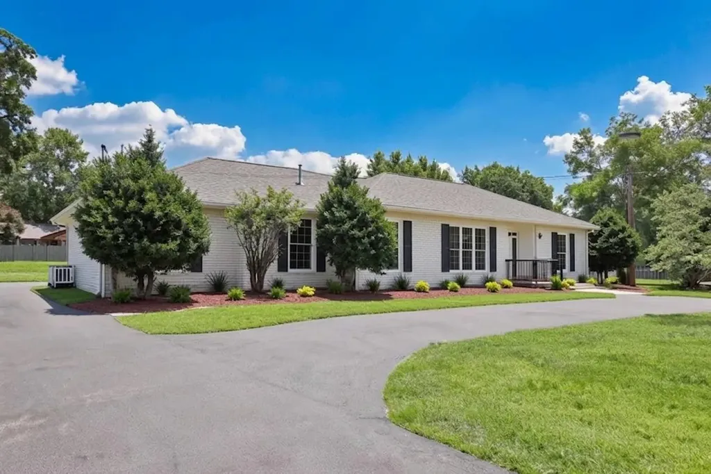 109 Knoll Lane Hendersonville TN 37075