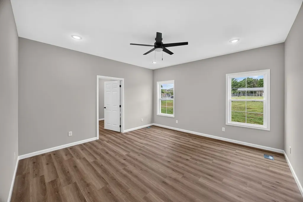 208 E Crawford Avenue Monterey TN 38574