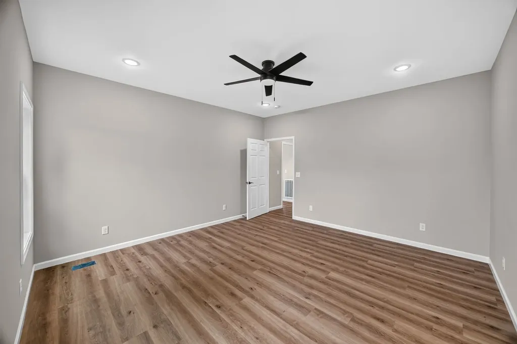 208 E Crawford Avenue Monterey TN 38574