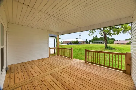 208 E Crawford Avenue Monterey TN 38574