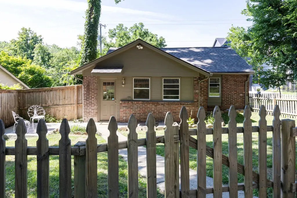 901B Douglas Avenue Nashville TN 37206